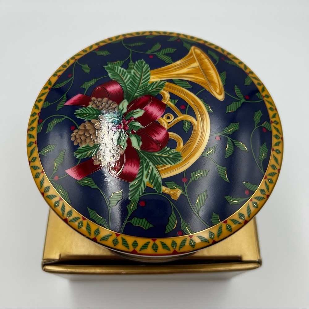 Vtg Mikasa Holiday Music Christmas Trinket Box Porcelain Candy Dish w/Lid Japan